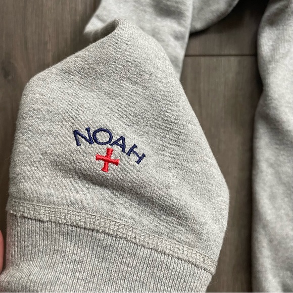 Noah SS17 Botanical Floral Crewneck Sweatshirt - Picture 3 of 6